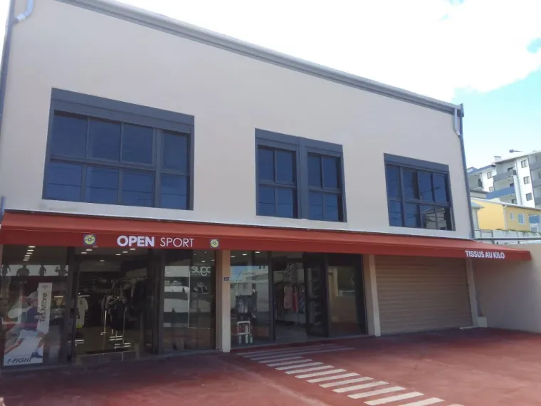 Store banne pour professionnel à La Réunion