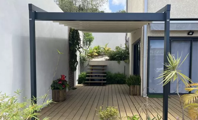 Pergola bioclimatique, Saint-Pierre, Store Réunion