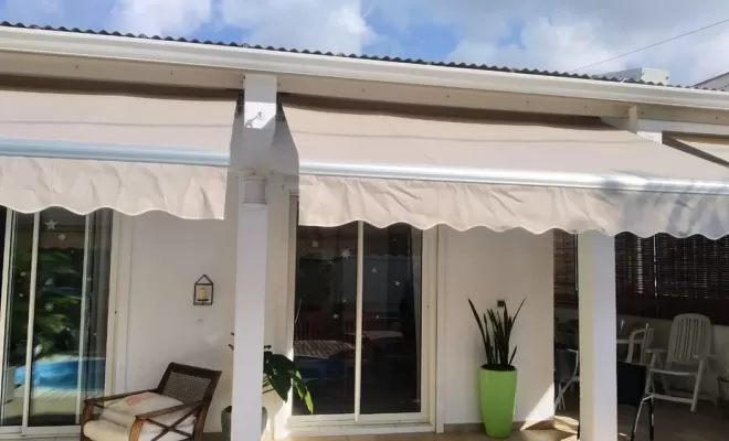 Store banne, Saint-Pierre, Store Réunion
