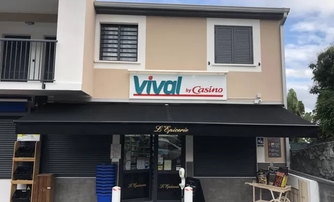 Store de magasin, Saint-Pierre, Store Réunion